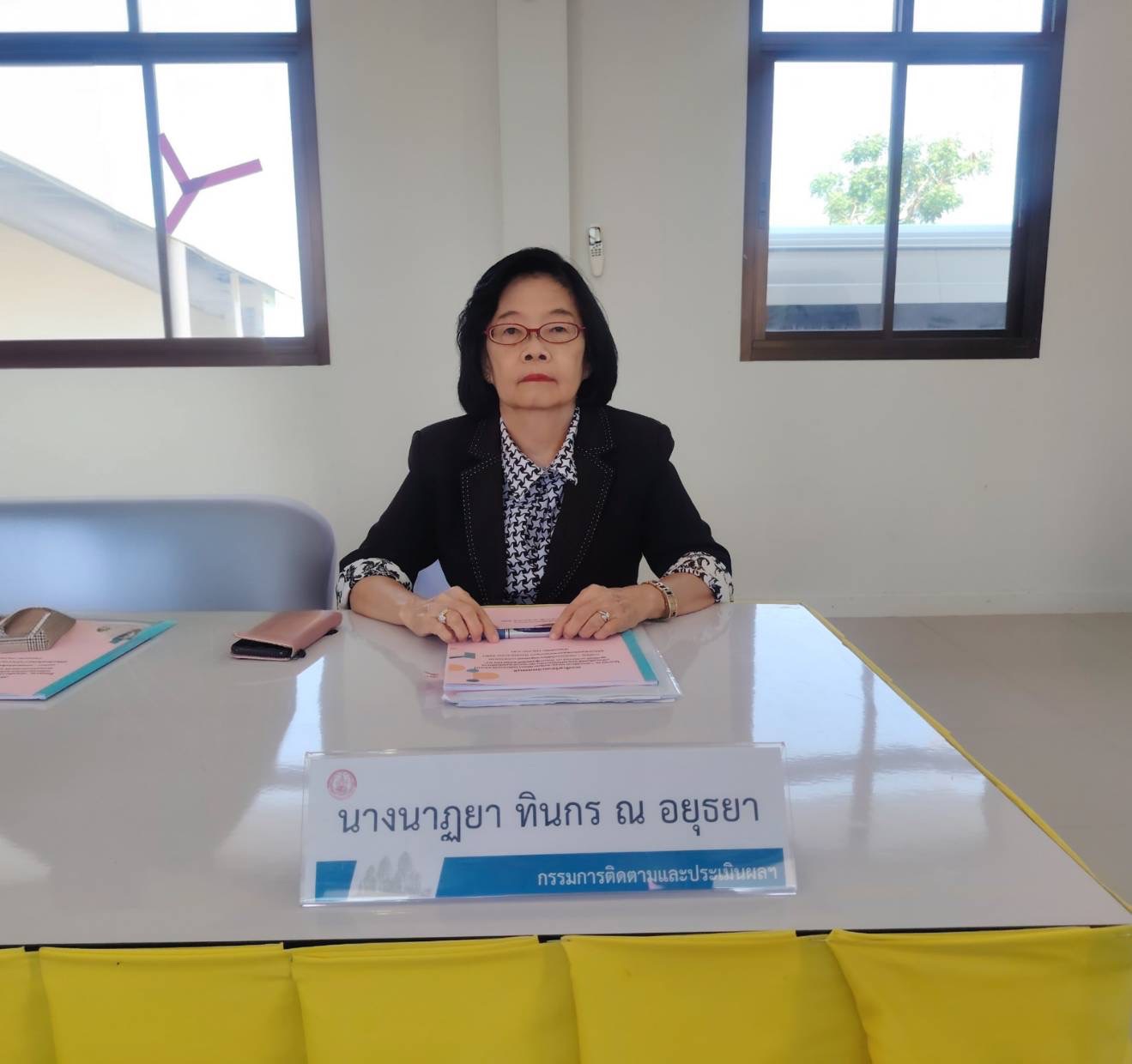 การลงพื้นที่ติดตามและประเมินผลโครงการส่งเสริมการประกอบอาชีพการฝึกทอผ้ามัดหมี่ เพื่อเสริมสร้างรายได้ของสมาชิกกองทุนสวัสดิการชุมชนตำบลยางราก ซึ่งได้รับการสนับสนุนงบประมาณจากกองทุนฯ ประจำปีงบประมาณ พ.ศ. 2567